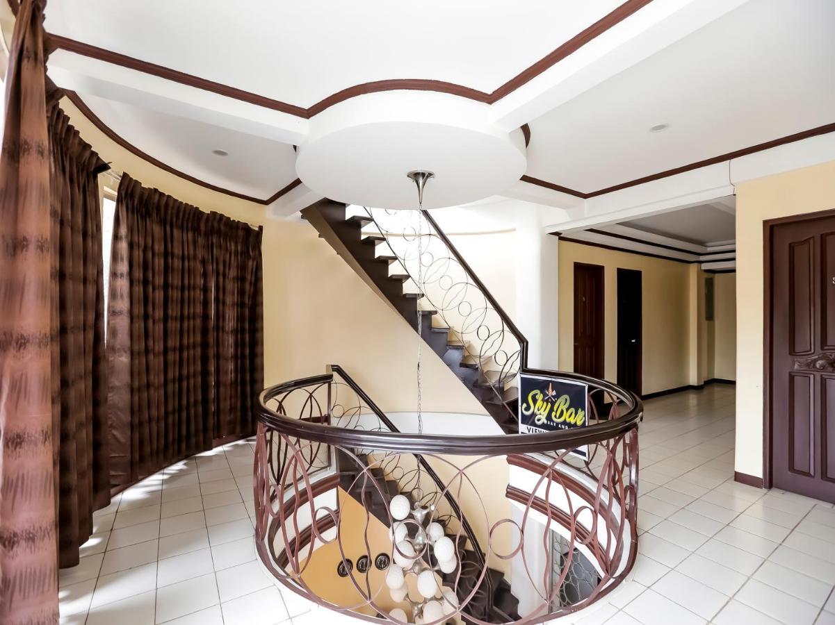 Oyo 759 Royal South Garden Suites Tagaytay City Exterior photo
