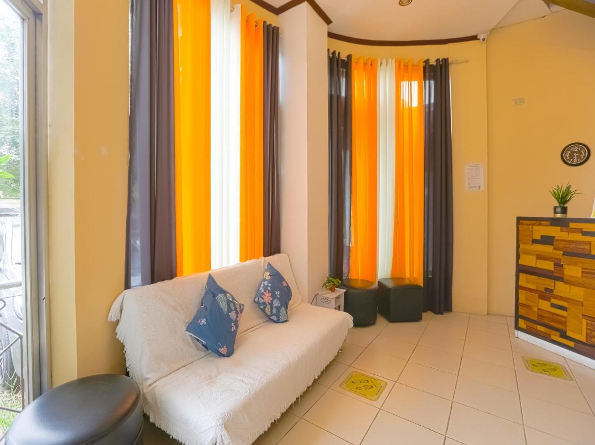 Oyo 759 Royal South Garden Suites Tagaytay City Exterior photo