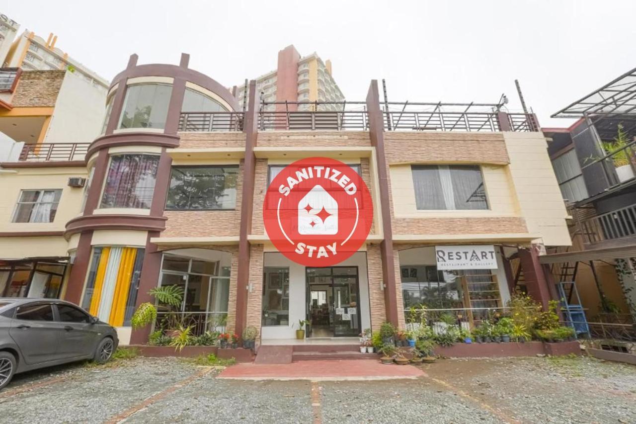 Oyo 759 Royal South Garden Suites Tagaytay City Exterior photo